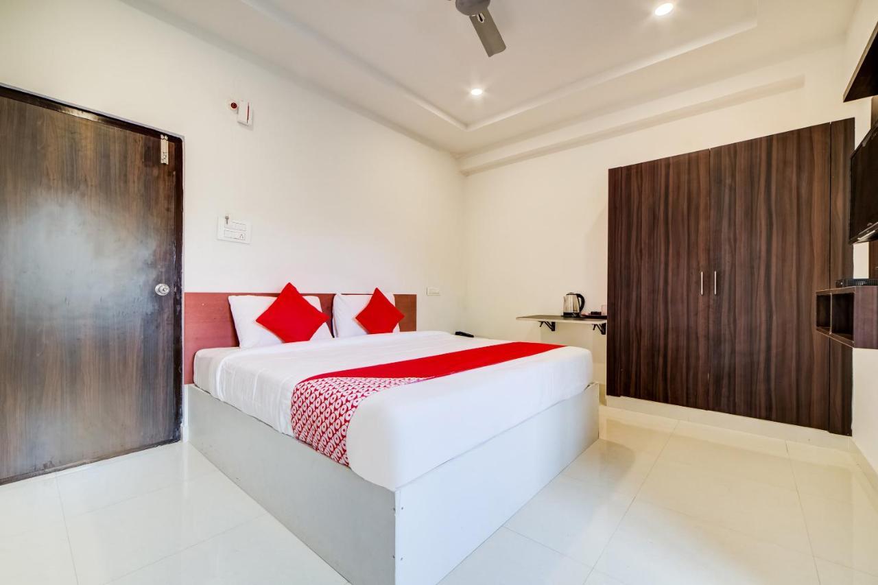 Capital O 47601 Airport Palace Hotel Shamshabad Zewnętrze zdjęcie